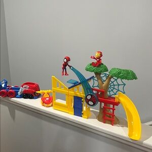 Marvel Spidey and his Amazing Friends play set iron man spidey Spider-Man